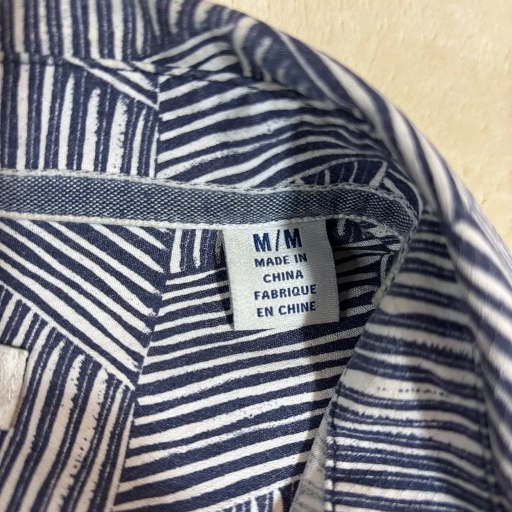 Tommy Bahama Men's Silk Cool Max Short Sleeve button down Tropical Hawiian Shirt